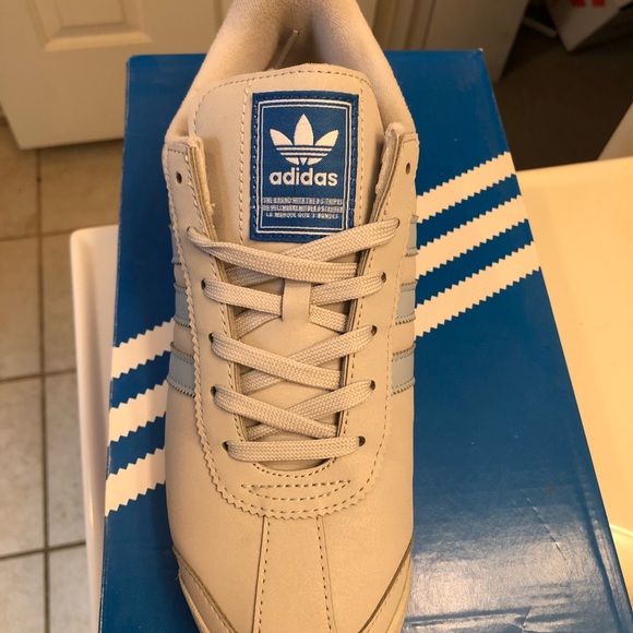 Adidas grey and blue sneakers - Picture 4 of 5